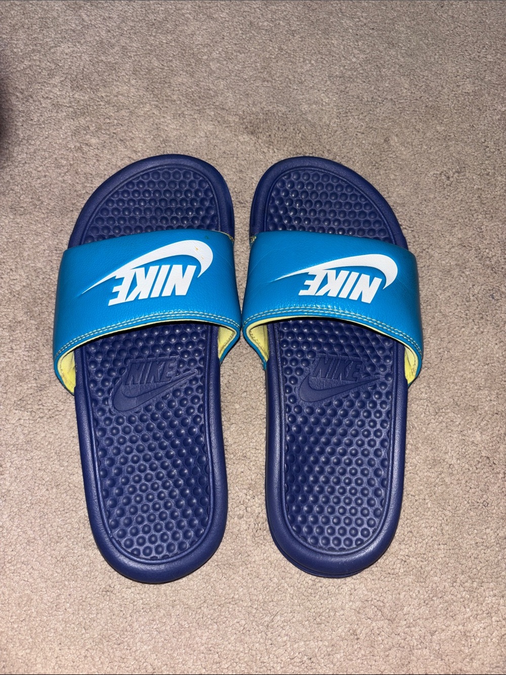 Vintage Women’s Nike Slides!